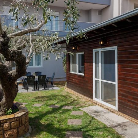 Wooden House Villa Mesimerion Bagian luar foto