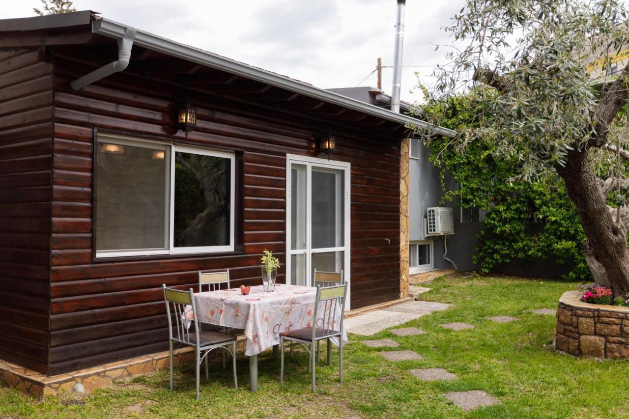 Wooden House Villa Mesimerion Bagian luar foto